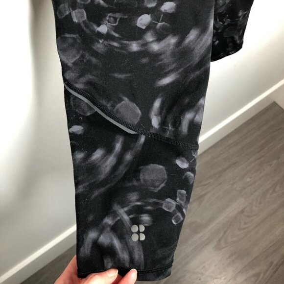 SWEATY Betty Power Cropped Workout Leggings in Black  Airbrush Size Small‎ - Picture 5 of 6